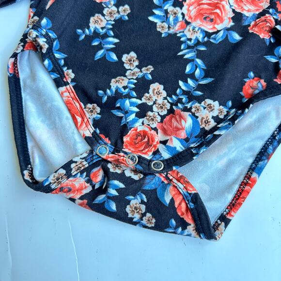 Honeydew Floral Ruffle Bodysuit - Size 6-12 Months - Picture 2 of 5